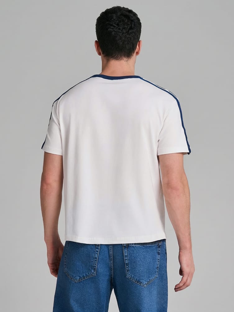 Футболка спортивная с лампасами