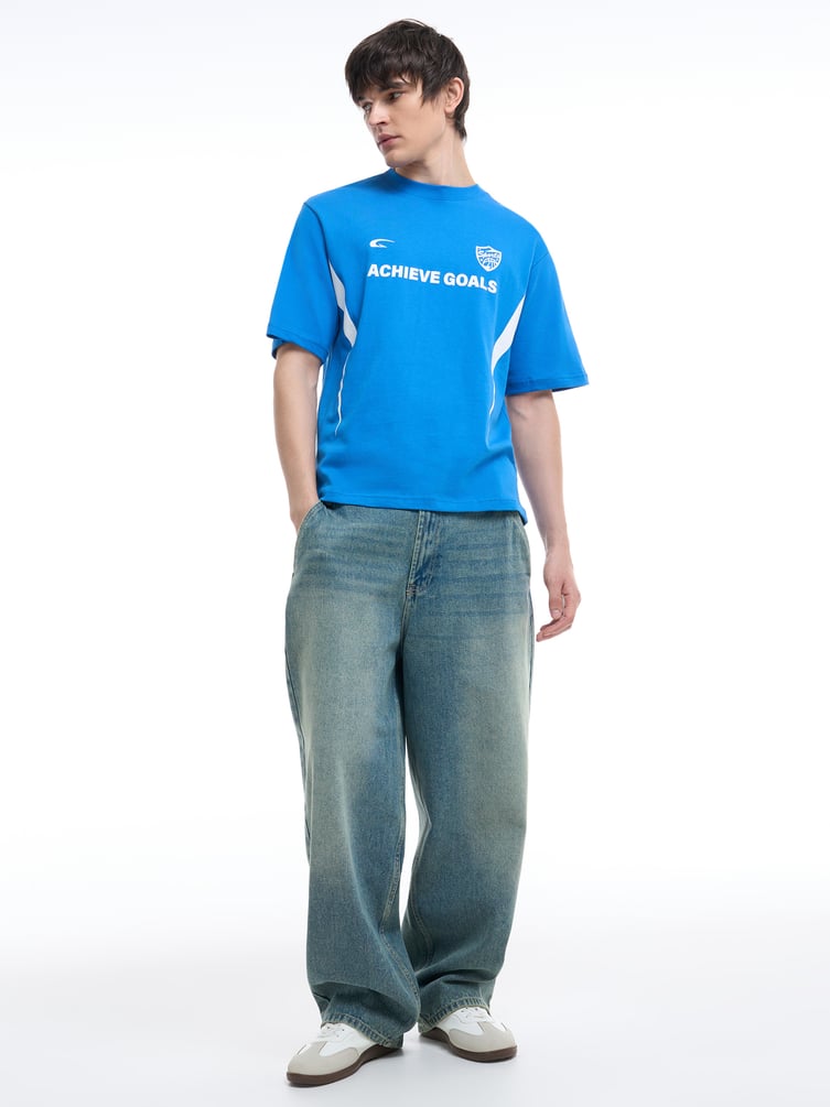 Спортивная футболка с надписью