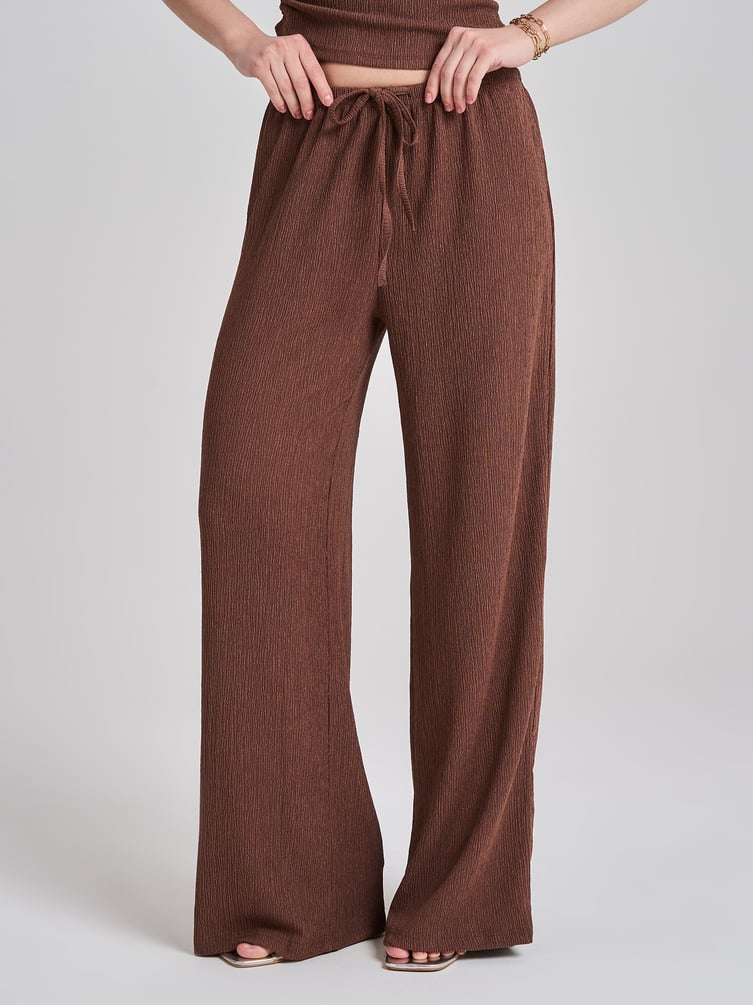 Брюки прямые из жатой ткани