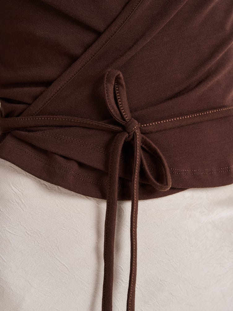 Лонгслив укороченный н азапах