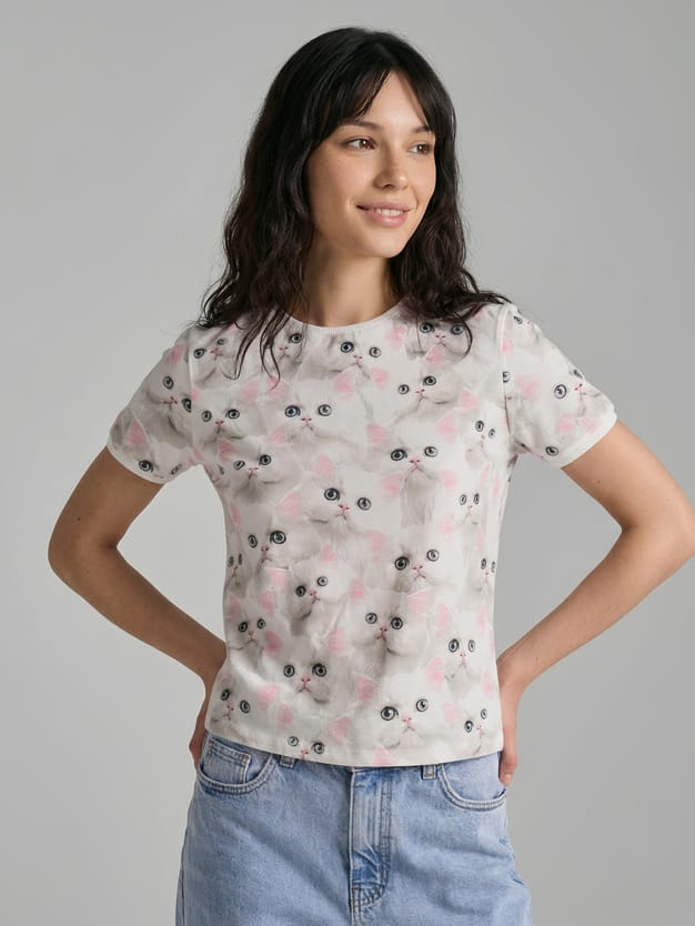 Футболка приталенная с принтом котят
