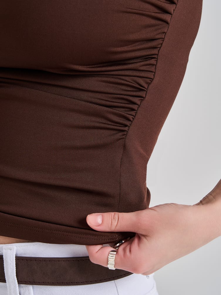 Топ с драпировкой на талии