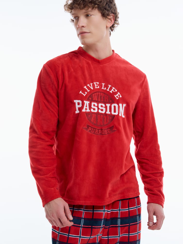 Плюшевая теплая пижама с надписью и брюками