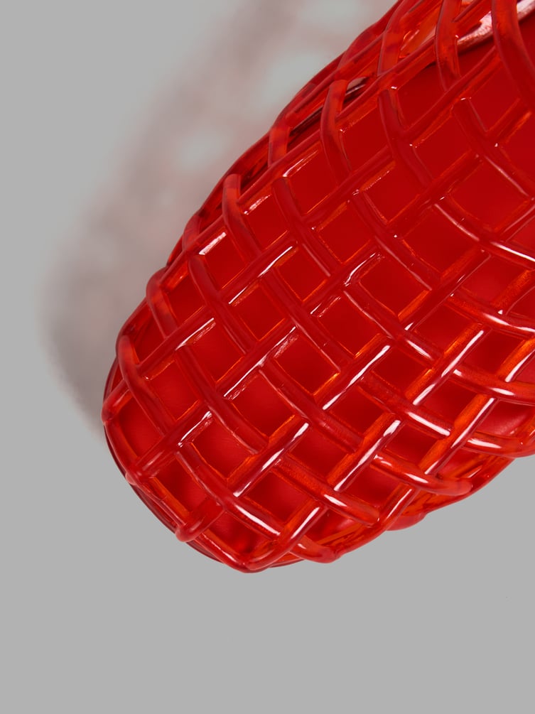 Шлепанцы с плетёным дизайном