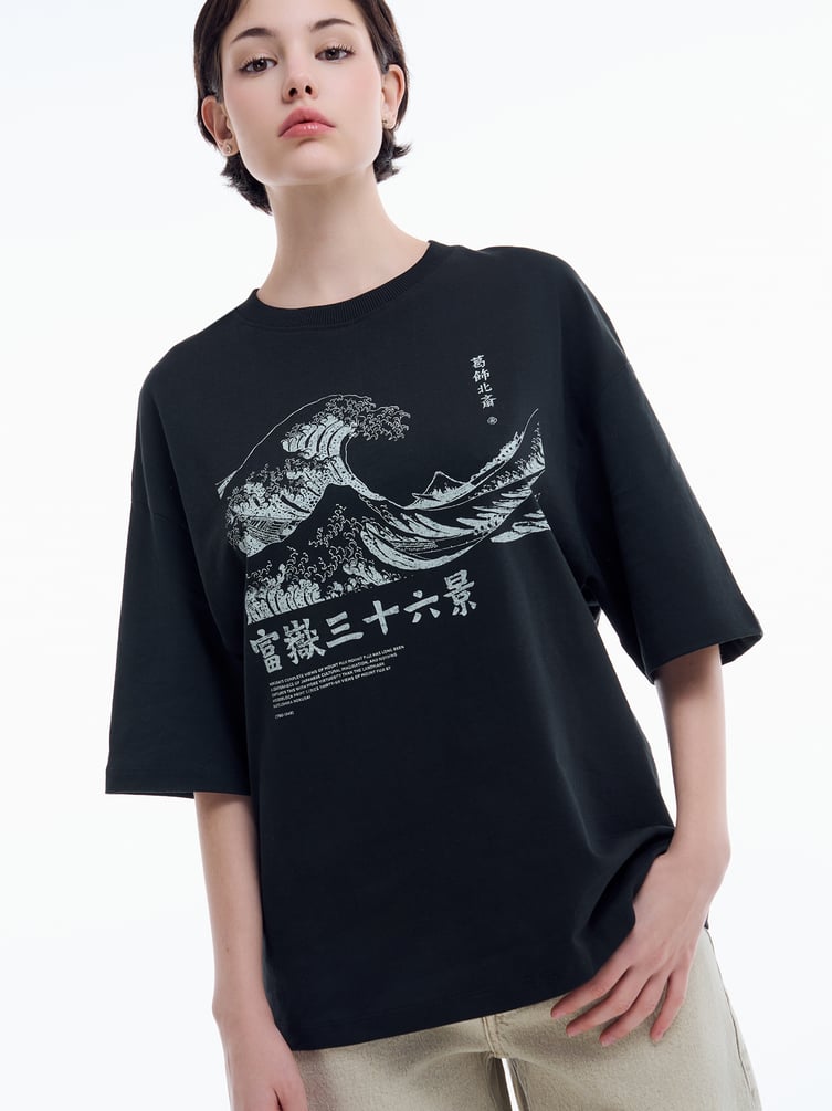 Плотная футболка оверсайз с принтом гравюры