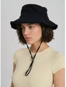 Панама с бахромой и завязками