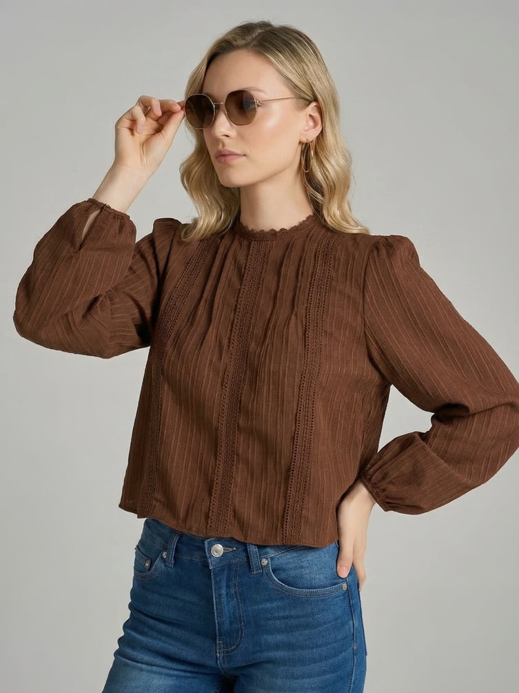 Кружевная блузка нарядная