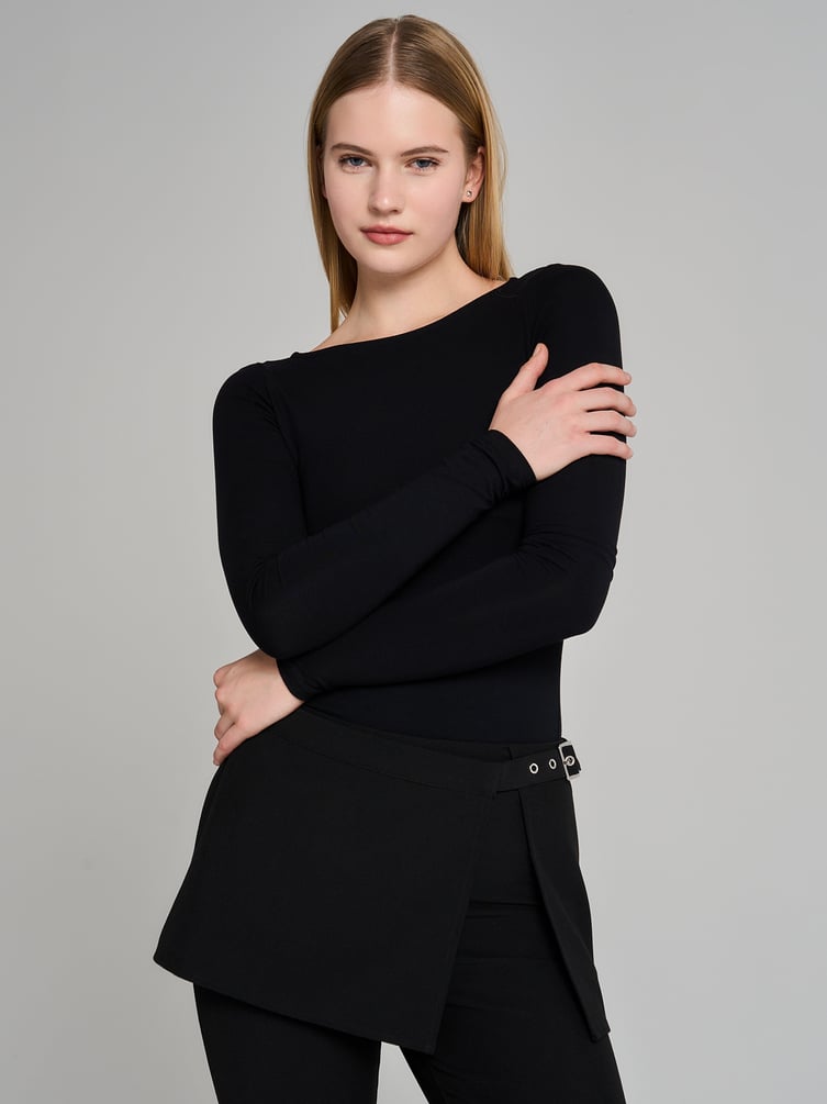 Боди-блузка с бантом на спине