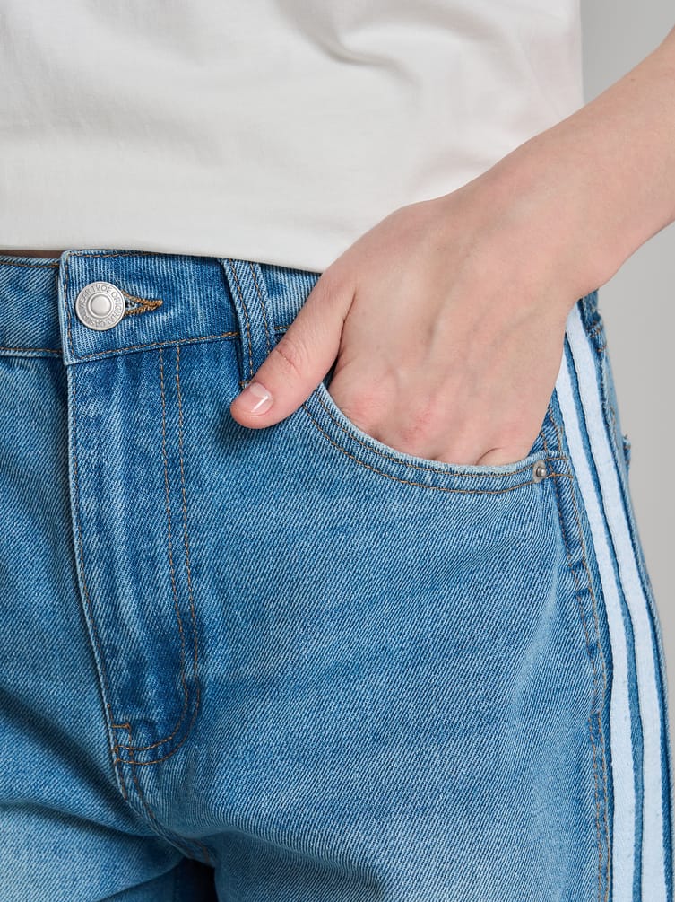 Джинсы широкие Balloon с лампасами