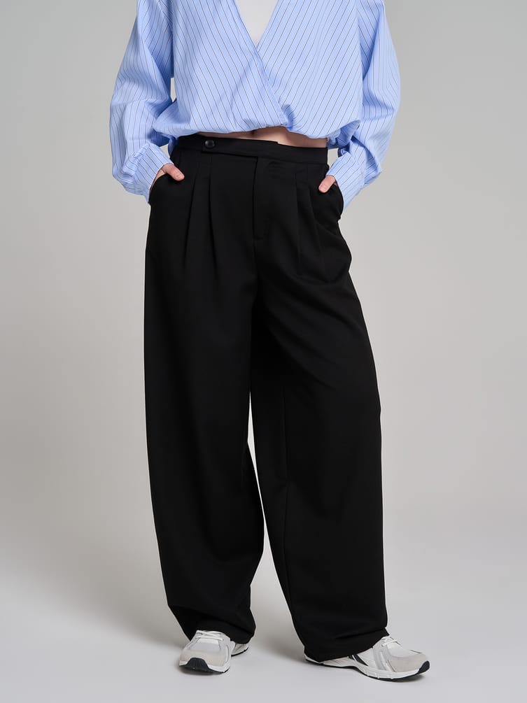 Брюки бананы классические