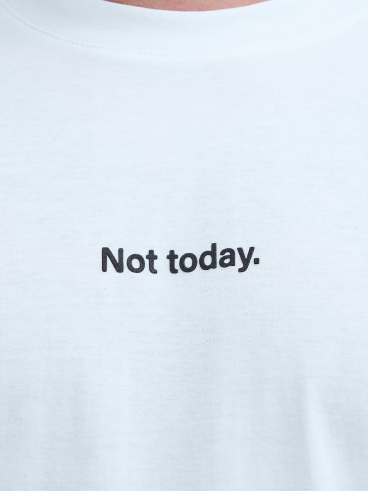 Футболка с надписью Not today