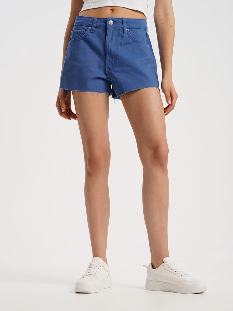 Короткие шорты