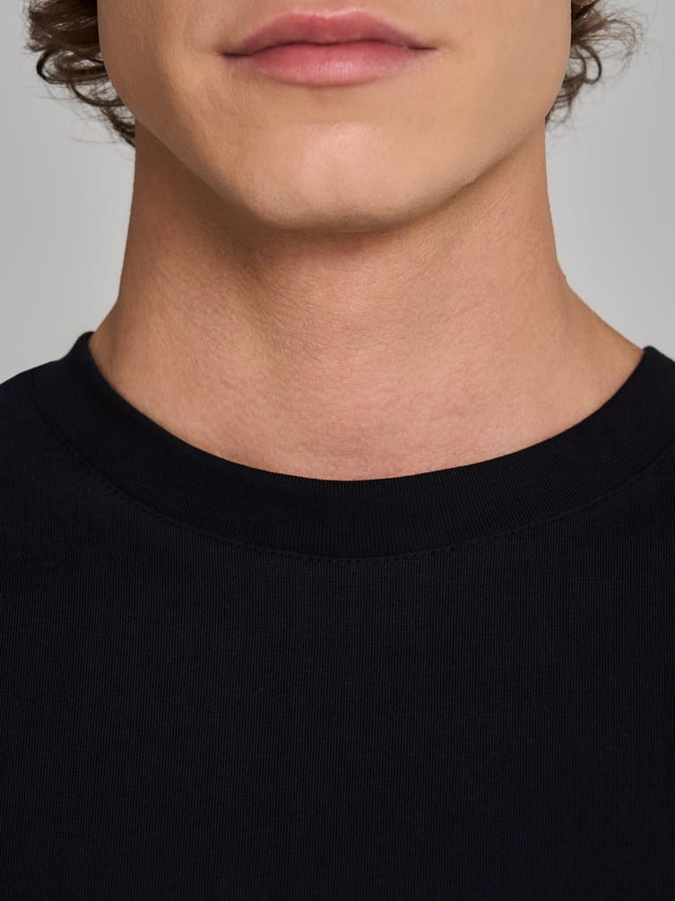 Футболка оверсайз с принтом на спине