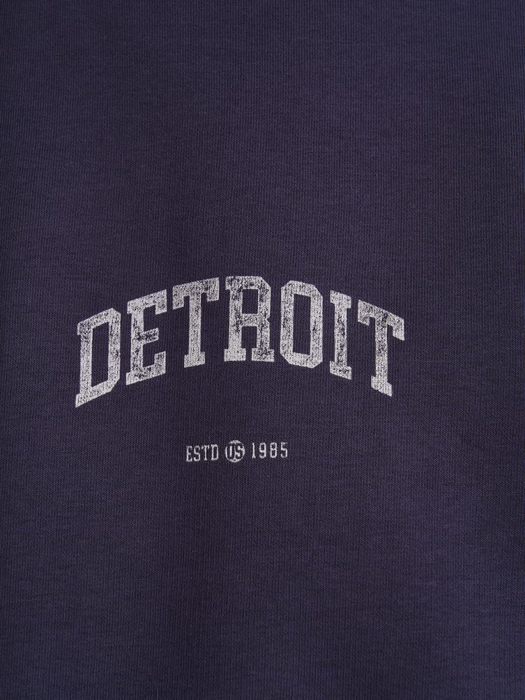 Тёплый свитшот оверсайз с надписью и начёсом