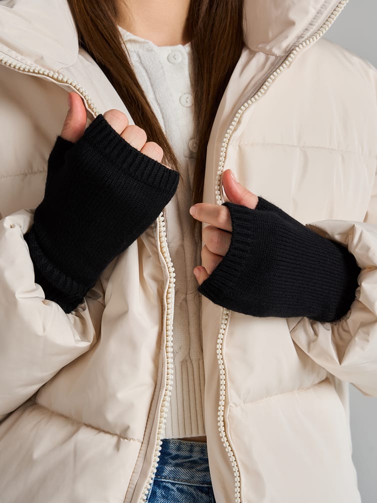 Перчатки с разрезам митенки