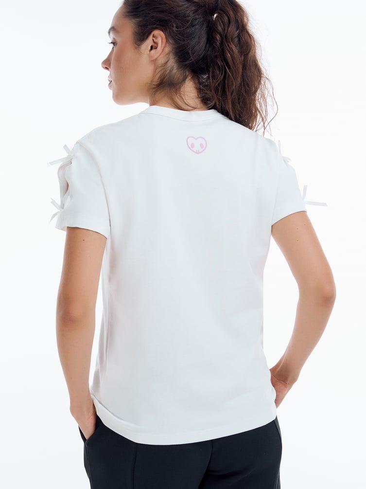 Футболка с принтом Kuromi и бантиками