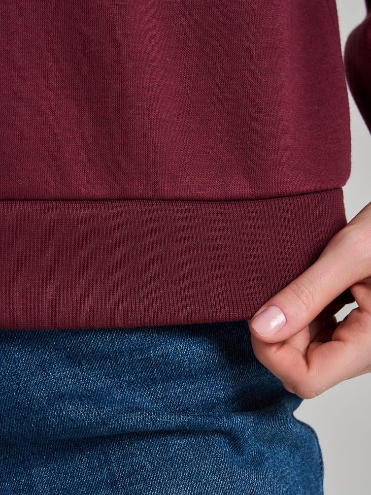 Толстовка теплая с полузамком с вышитой надписью