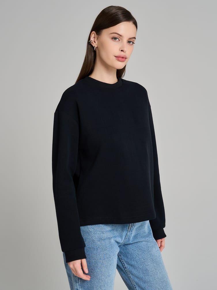 Трикотажный свитшот в рубчик