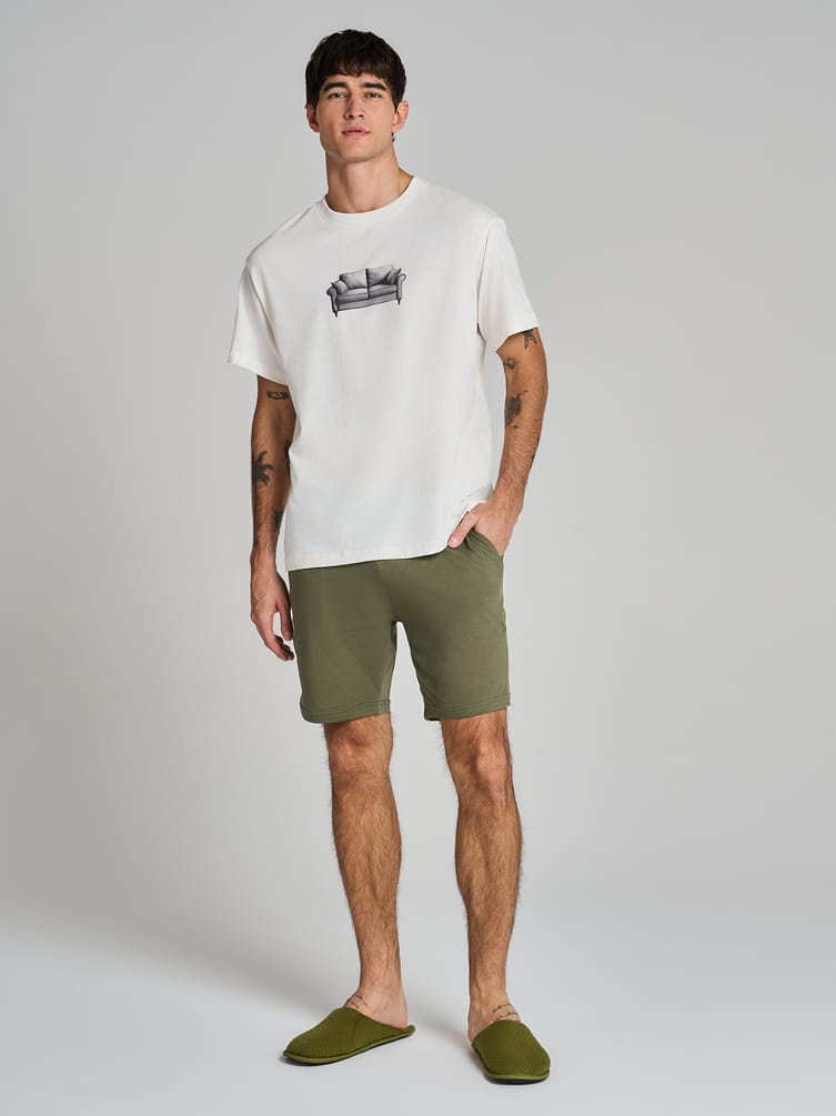 Пижама с футболкой и шортами