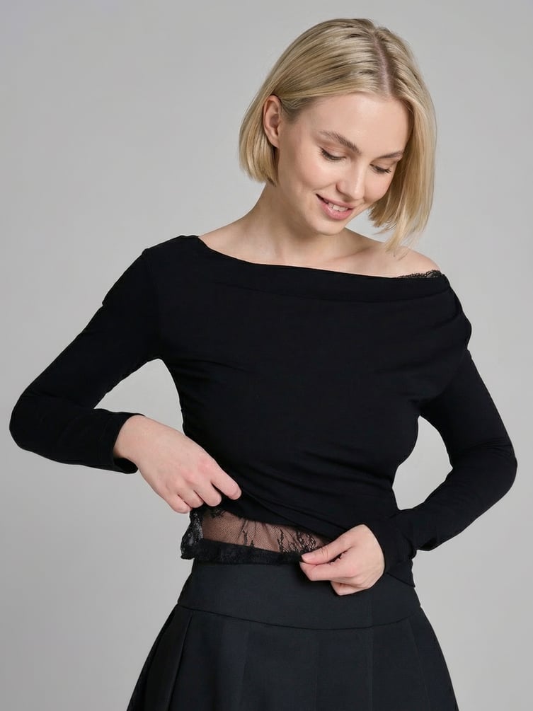 Лонгслив асимметричный с кружевом