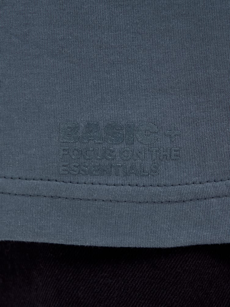 Однотонная хлопковая футболка