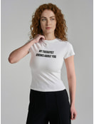 Футболка приталенная с надписью