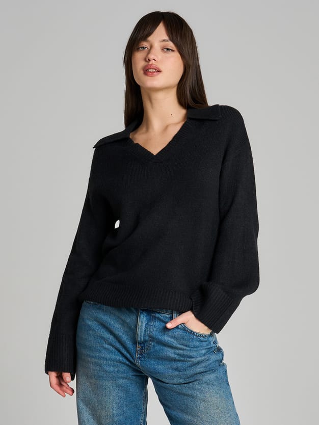 Вязаный пуловер с воротником