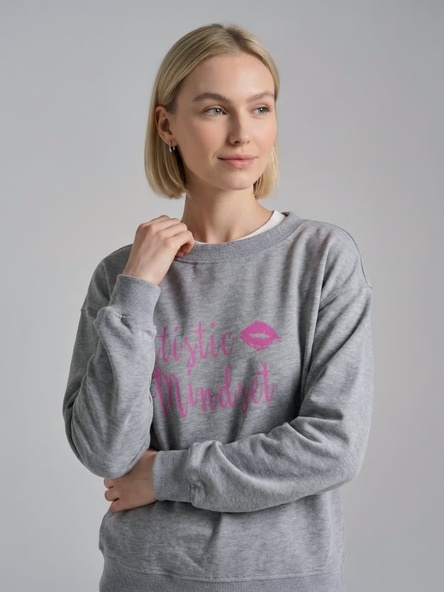 Свитшот на одно плечо с надписью