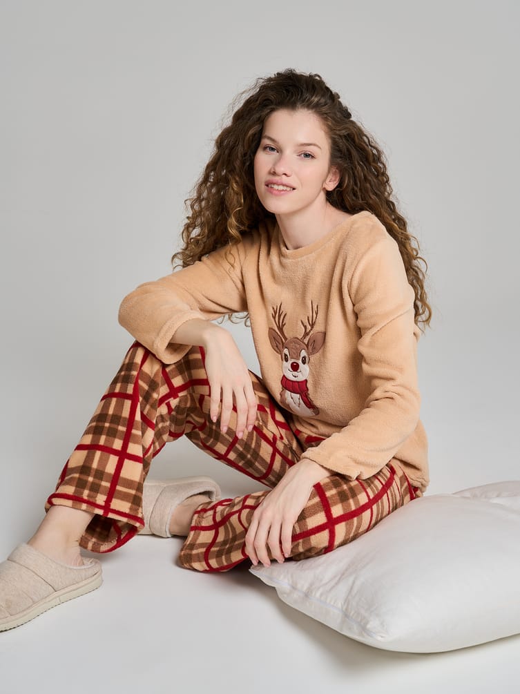 Пижама теплая новогодняя с оленем