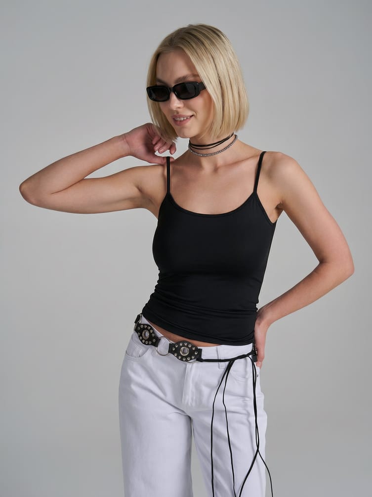 Топ на тонких бретелях