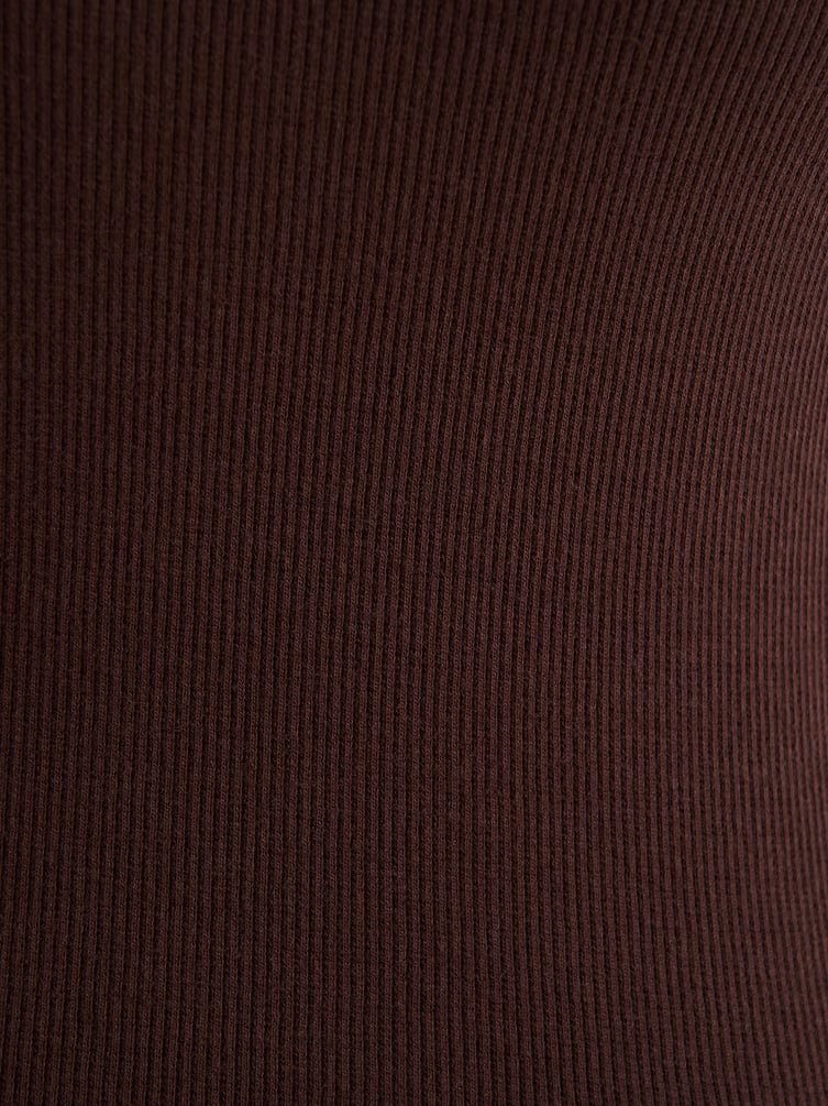 Лонгслив приталенный