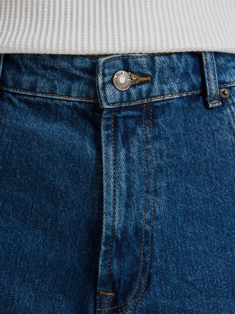 Зауженные джинсы карго