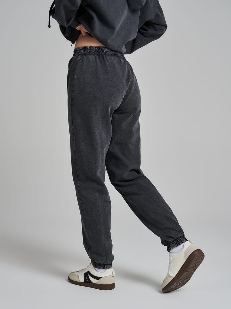 Брюки джоггеры с вареным эффектом