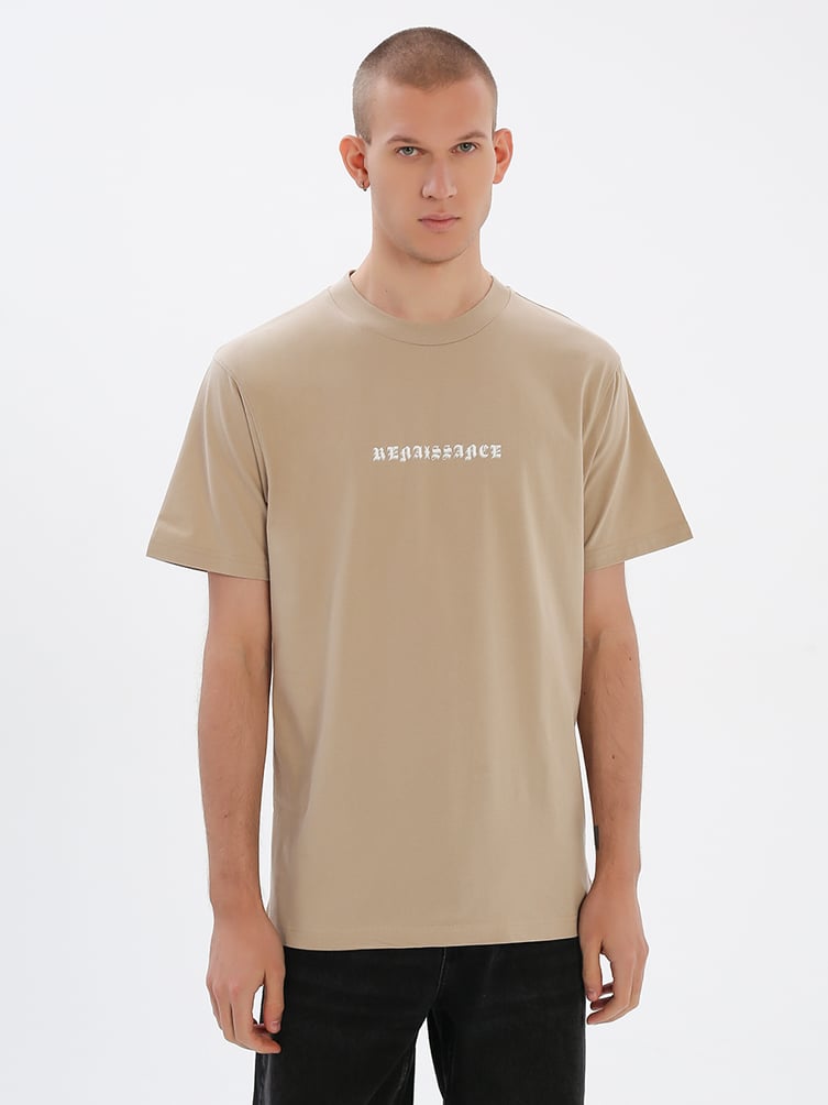 Футболка с изображением фрески на спине