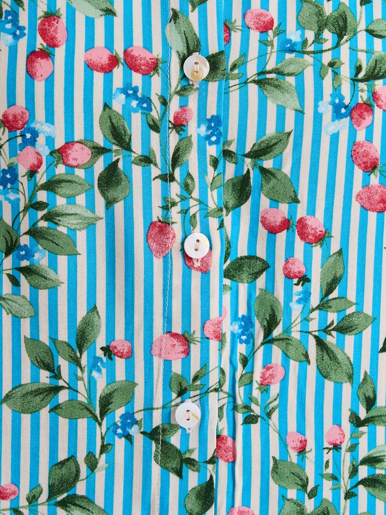 Костюм летний с рубашкой и брюками