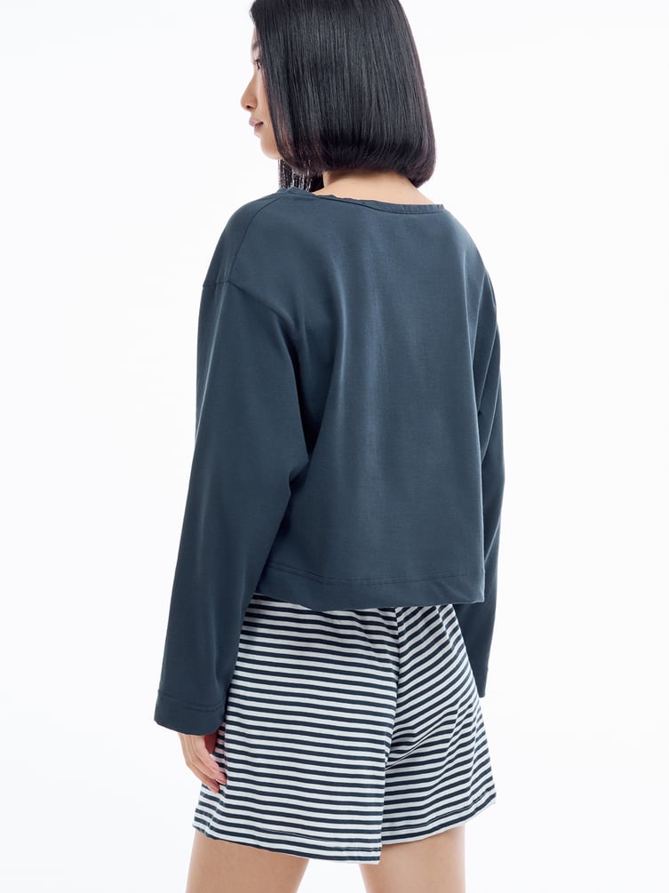 Пижама с длинным рукавом и шортами в полоску