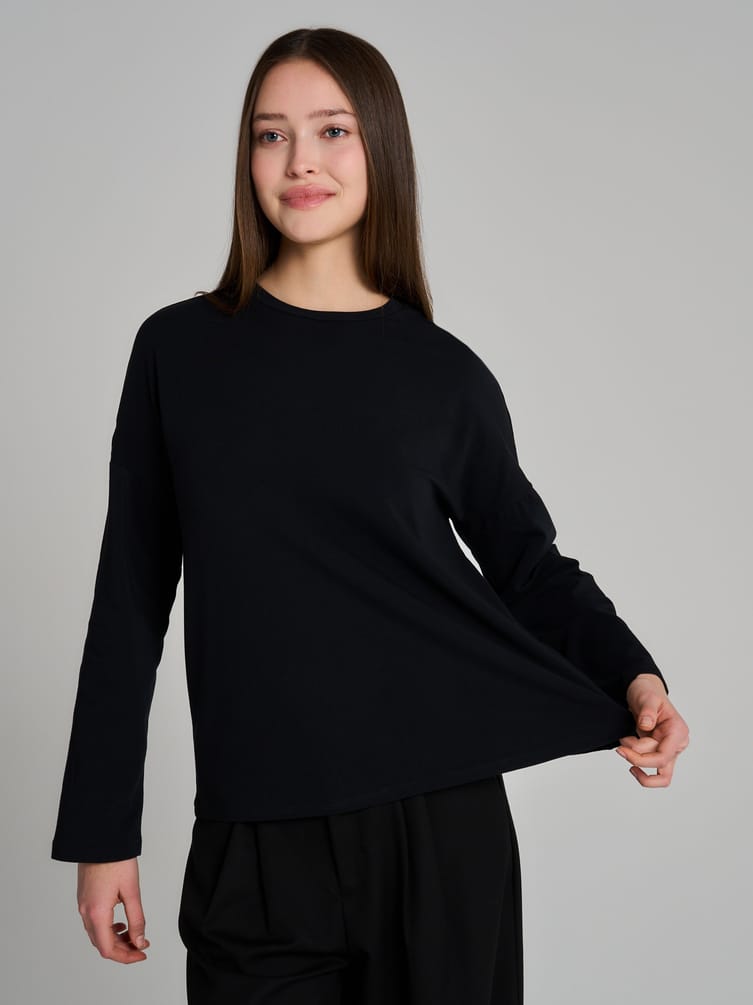 Хлопковый лонгслив оверсайз