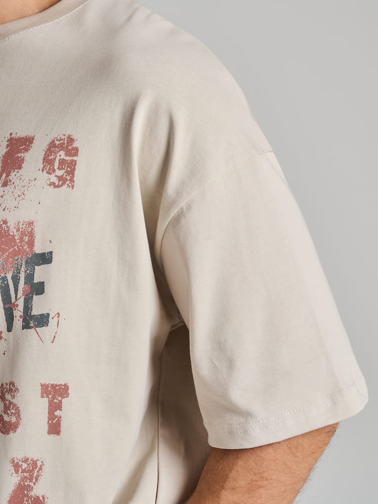 Футболка оверсайз с надписями