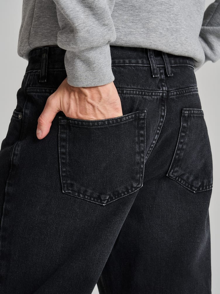 Повседневные зауженные джинсы