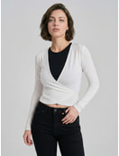 Лонгслив укороченный на запах