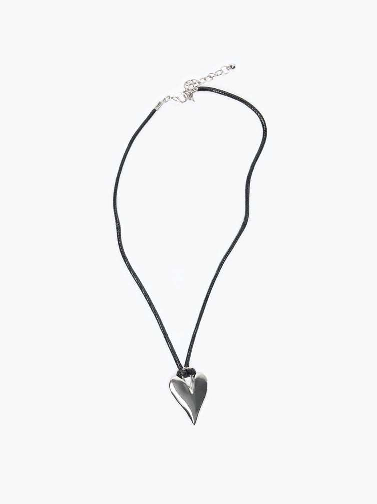 Колье с подвеской сердечко