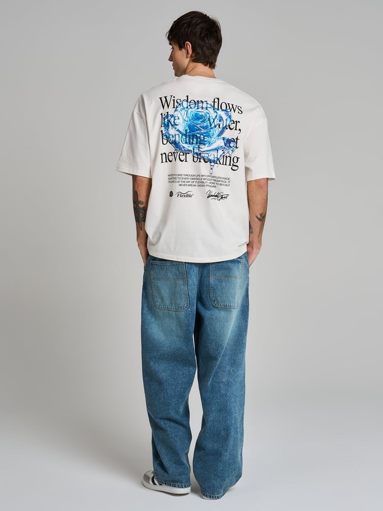 Футболка оверсайз с принтом на спине