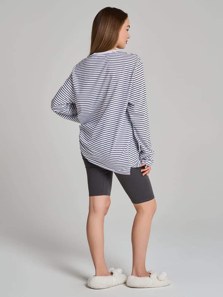 Пижама полосатая с кофтой и шортами