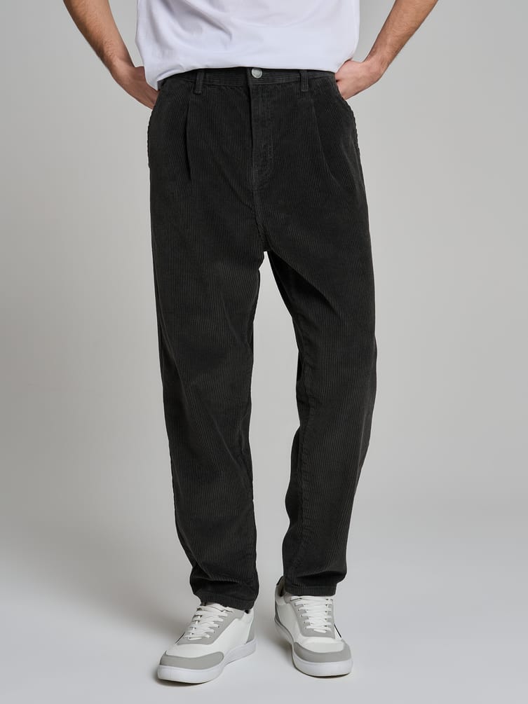 Брюки вельветовые зауженные