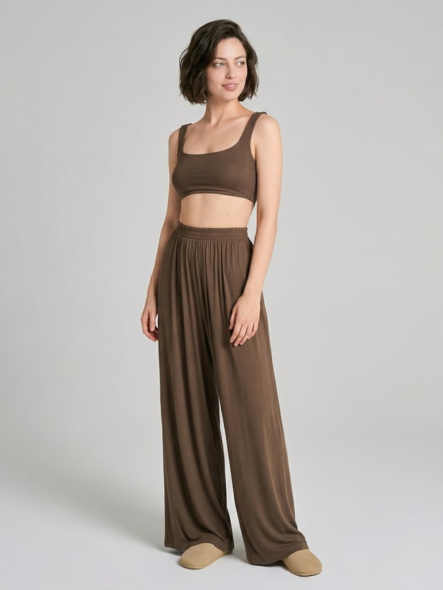 Пижама оверсайз с топом и широкими брюками