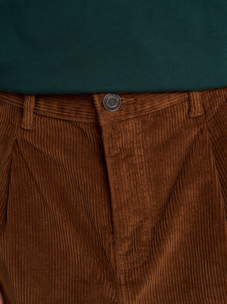 Брюки вельветовые зауженные