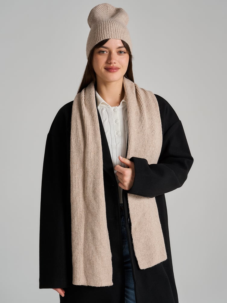 Зимний однотонный шарф