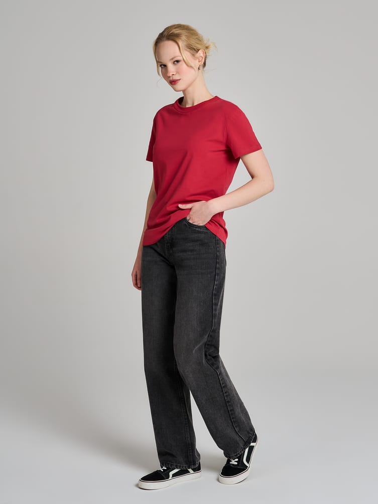 Плотная классическая футболка из хлопка