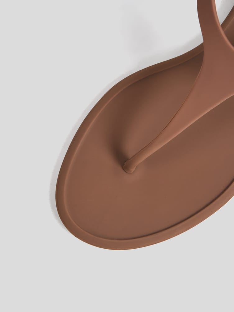 Босоножки летние открытые