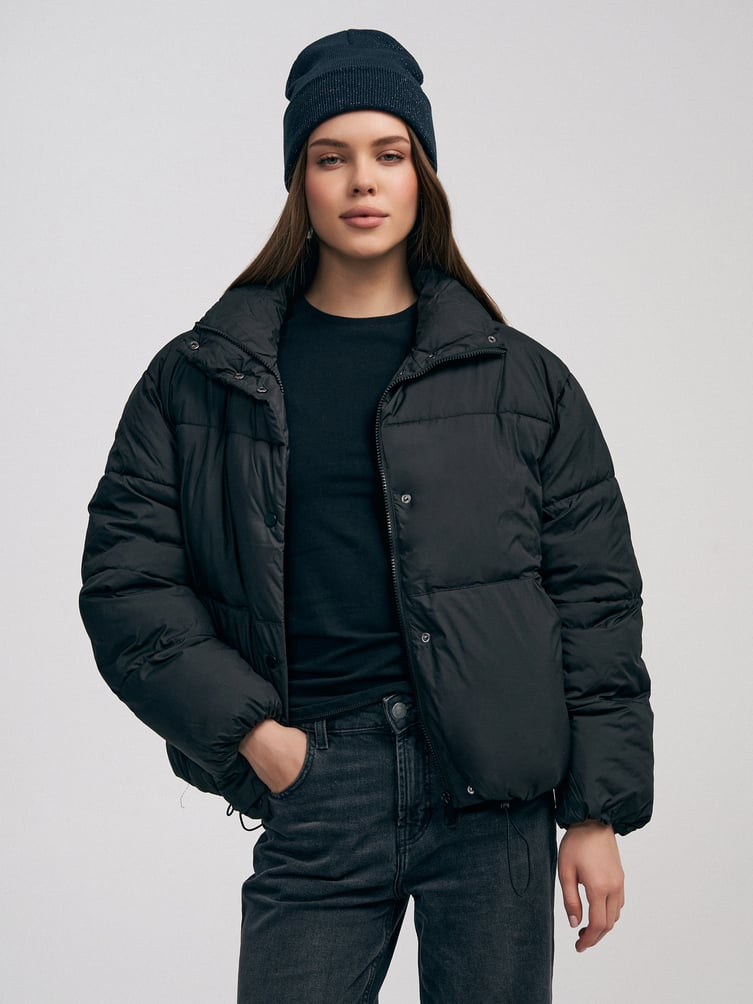 Вязаная шапка бини с люрексом